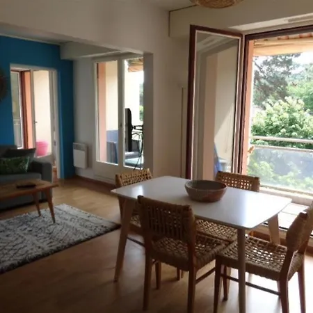 Pereire T3 De 56 M² Appartement